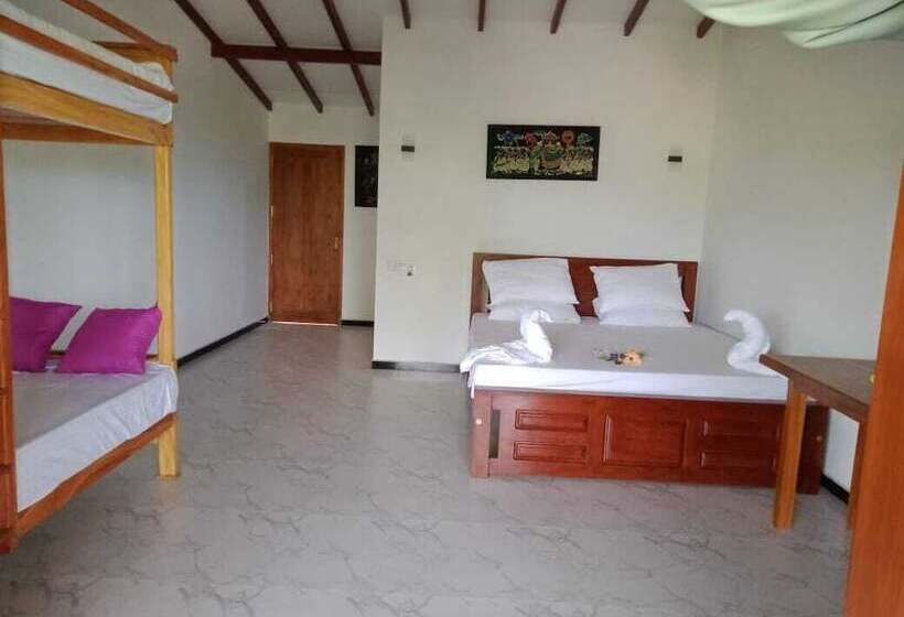 펜션 Kirinda Heaven