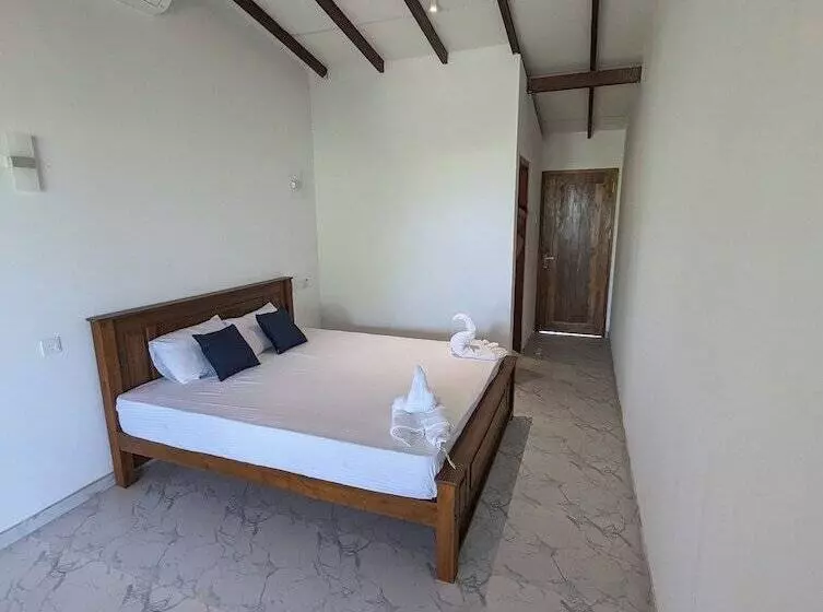 Majatalo Kirinda Heaven