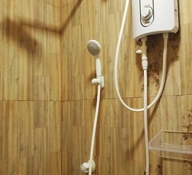 پانسیون Ninos