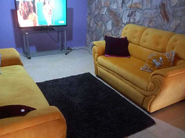 Pensionat Osvee Guest House And Apartments