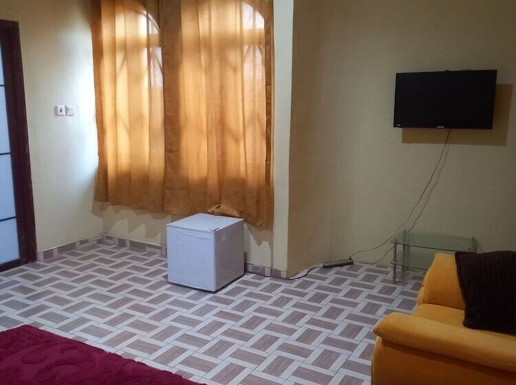 Pensionat Osvee Guest House And Apartments