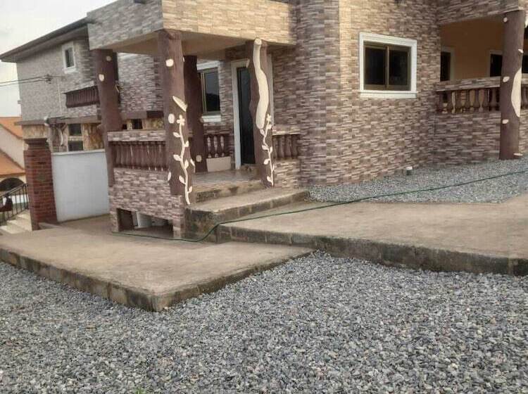 Pensionat Osvee Guest House And Apartments