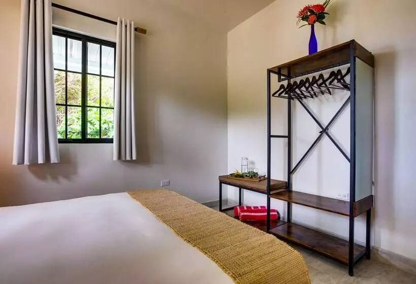 Majatalo The Sea Glass Inn