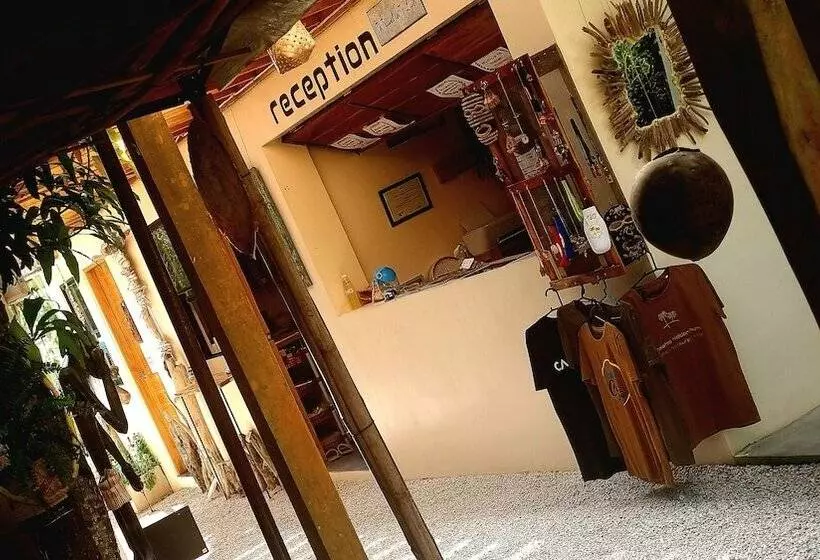 Lomakeskus Camotes Hidden Huts Rooms Bar Restaurant