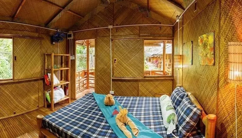 Lomakeskus Camotes Hidden Huts Rooms Bar Restaurant