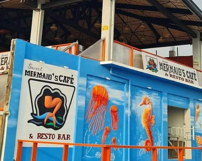 Sweet Mermaids Hotel And Restobar