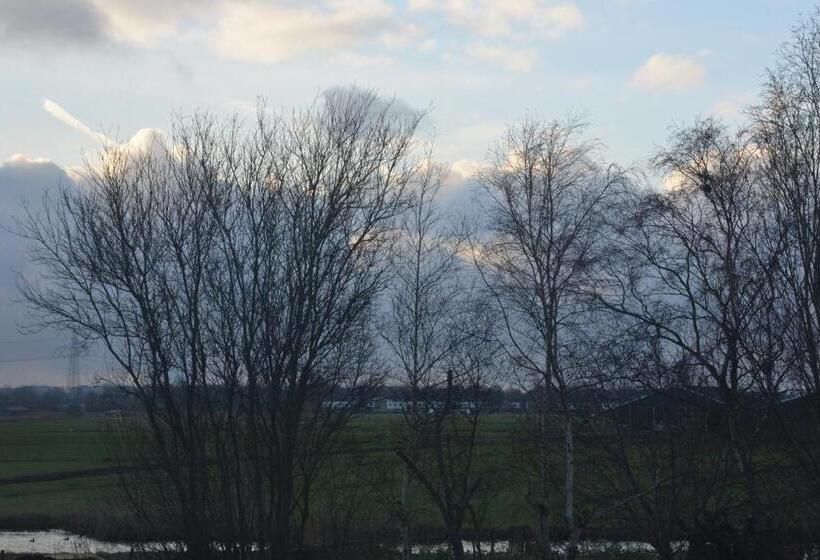 צימר Idyllic Farmhouse