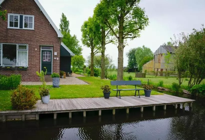 ベッドアンドブレックファースト Idyllic Farmhouse