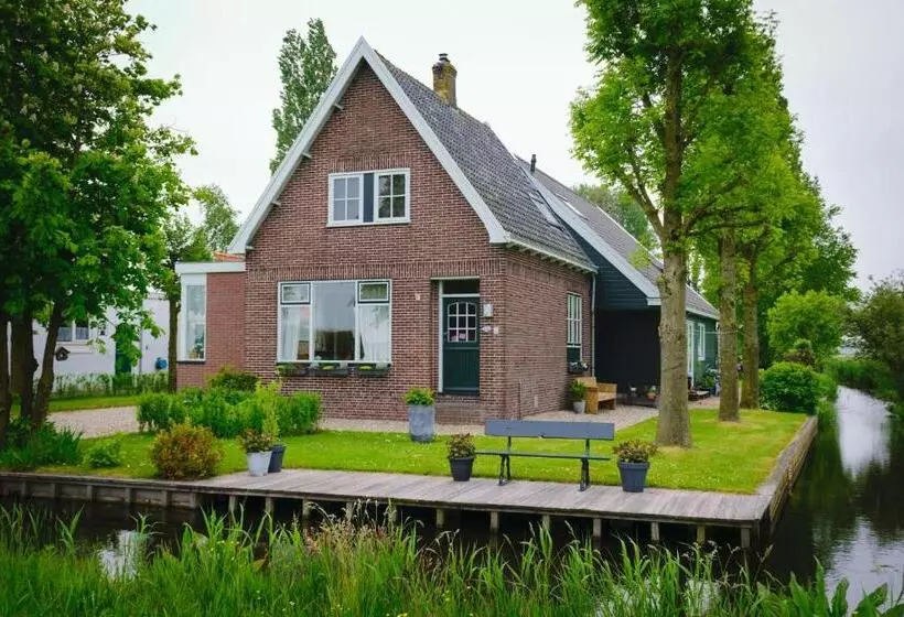 ベッドアンドブレックファースト Idyllic Farmhouse