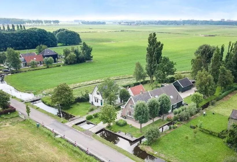 ベッドアンドブレックファースト Idyllic Farmhouse