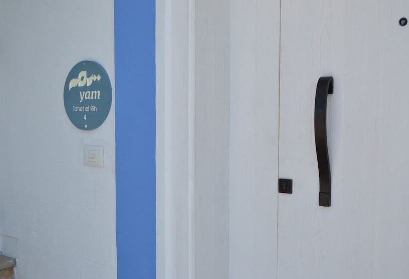 تختخواب و صبحانه Yam Suites