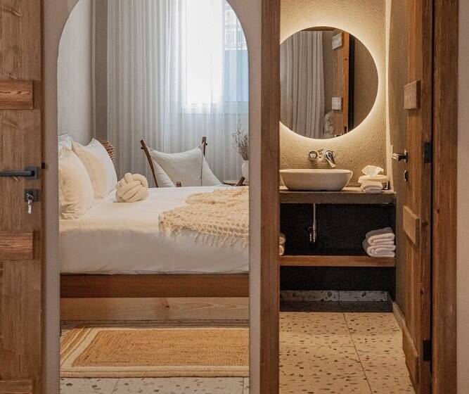 تختخواب و صبحانه Yam Suites