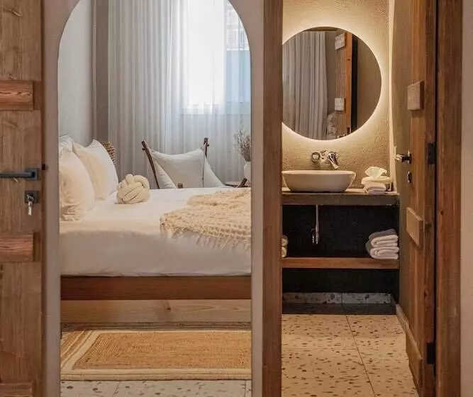 تختخواب و صبحانه Yam Suites