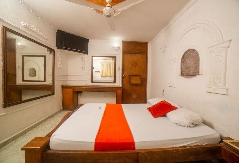 مسافرخانه Avenida53