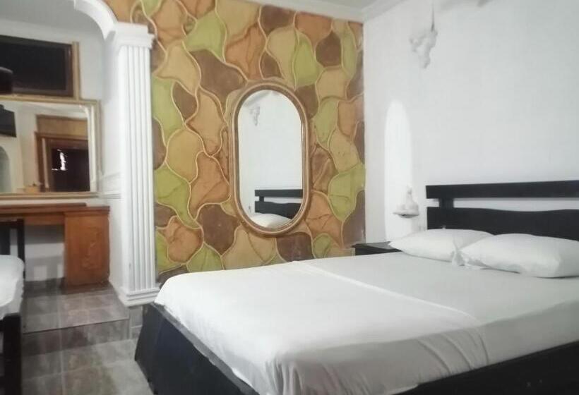 مسافرخانه Avenida53