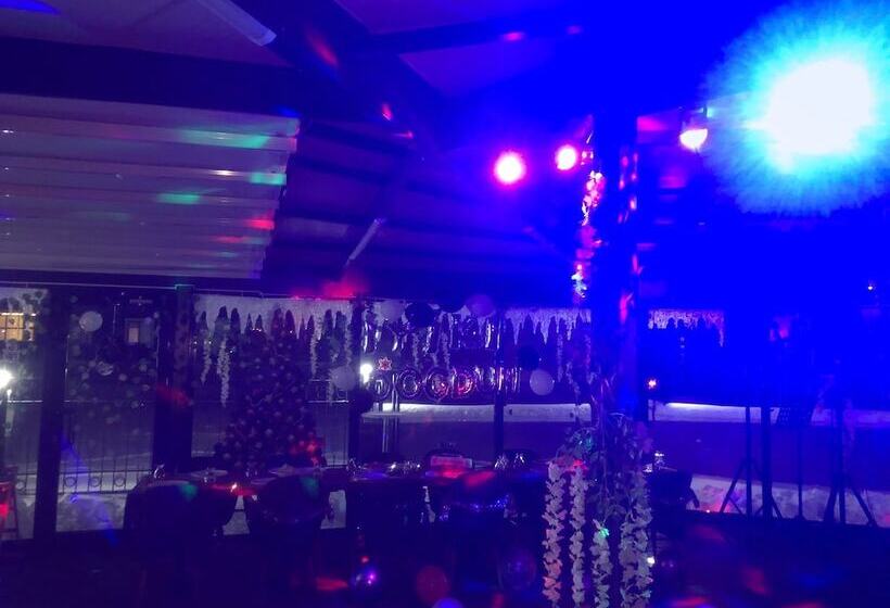 فندق Crystal Snow Butik