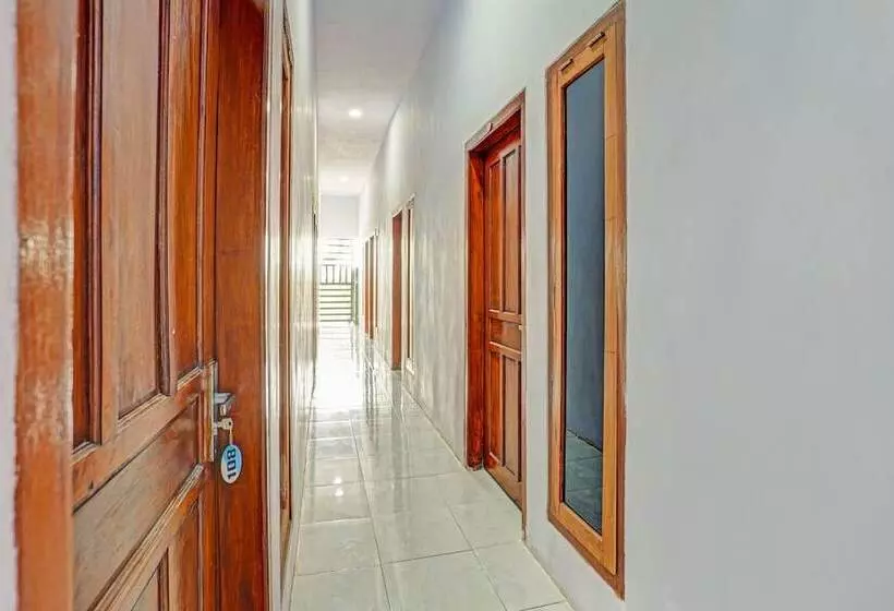 Hotelli Menara Sakti Syariah Homestay By Oyo