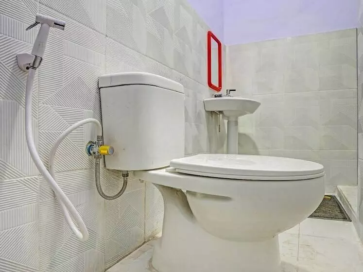 Hotelli Menara Sakti Syariah Homestay By Oyo