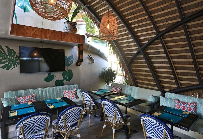 هتل Saranda Boutique