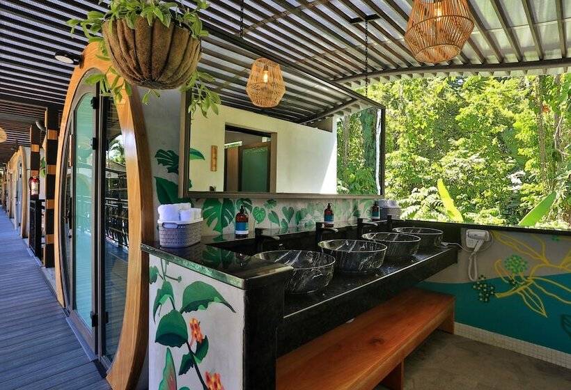 هتل Saranda Boutique