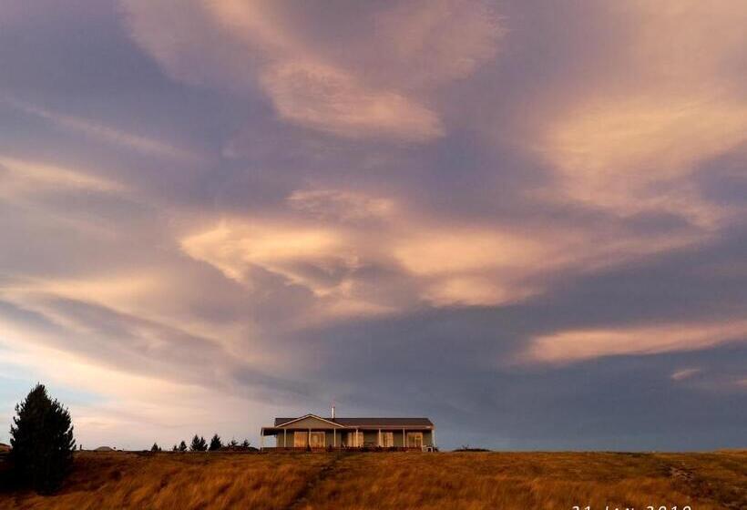 Kahurangi Twizel Hosted Bed & Breakfast