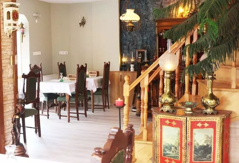 Karamazov Antik Otel
