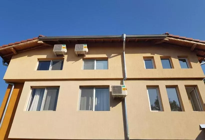 ペンション Apartments Alexandra