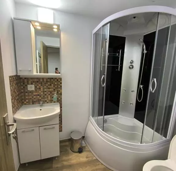 ペンション Bodrogeni Căsuțe