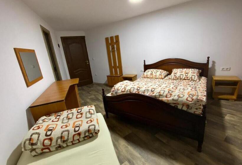 膳宿费 Bodrogeni Căsuțe