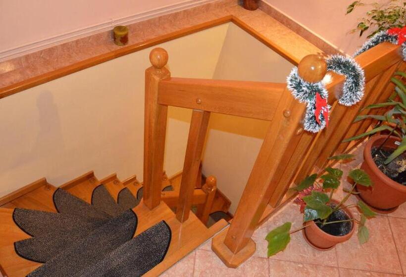 펜션 Casa Piatra Craiului