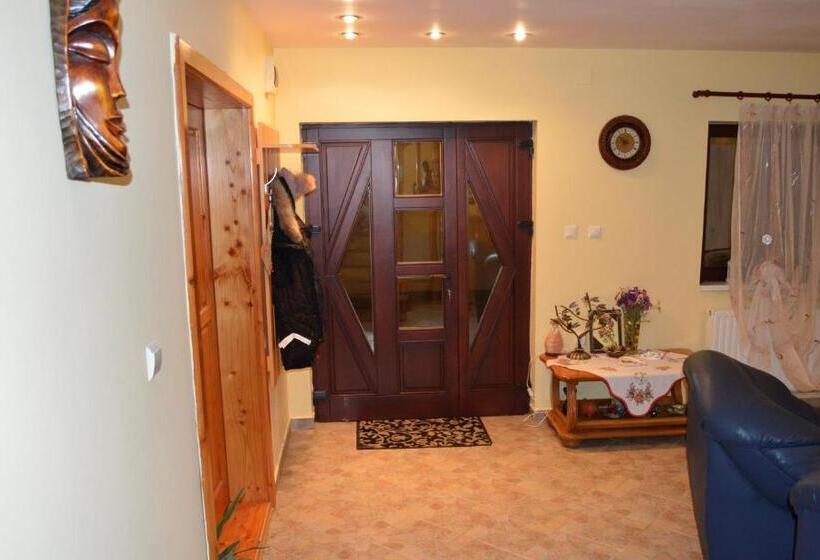 펜션 Casa Piatra Craiului