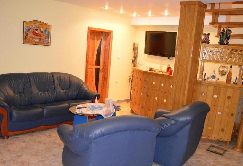 펜션 Casa Piatra Craiului