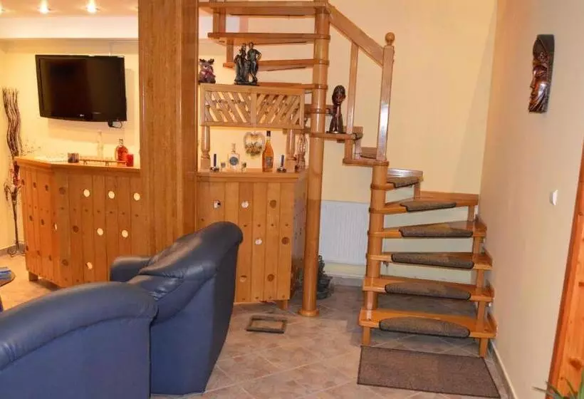 ペンション Casa Piatra Craiului