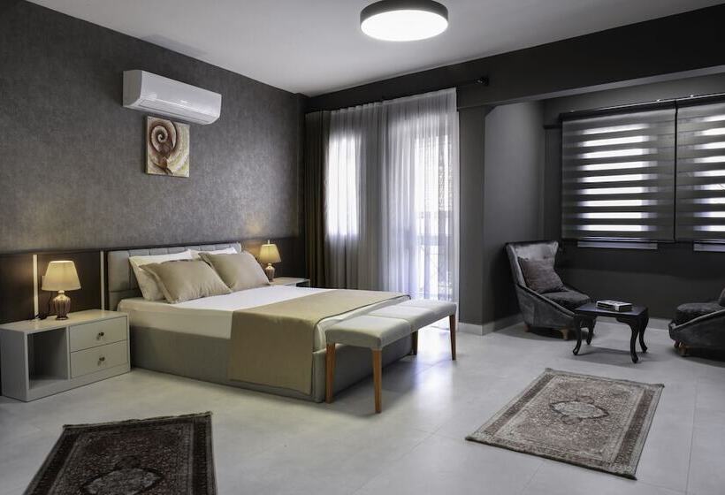 پانسیون Pier 21 House