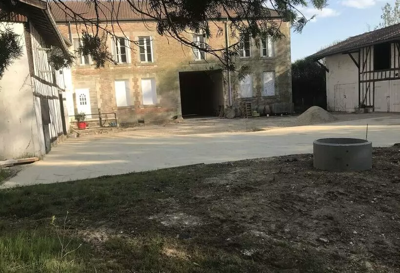 ペンション Les Chambres D Hôtes De La Bruxenelle