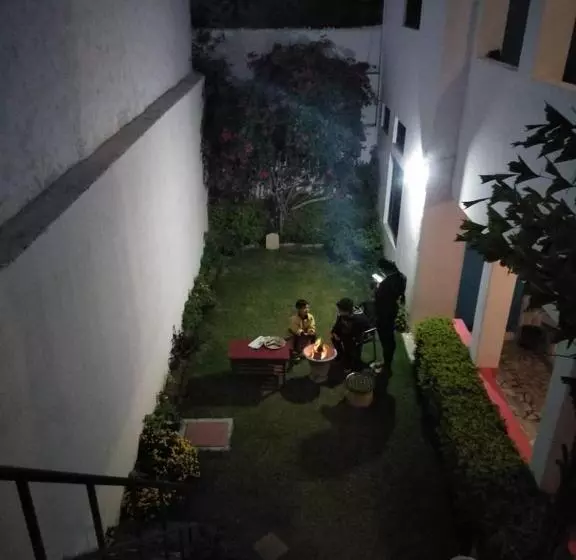 Majatalo Rajguru Guest House