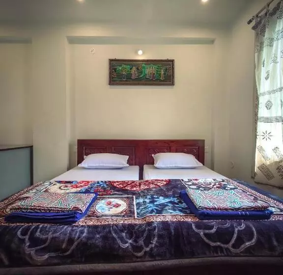 Majatalo Rajguru Guest House