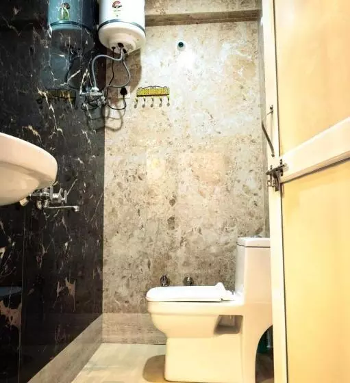 Majatalo Rajguru Guest House