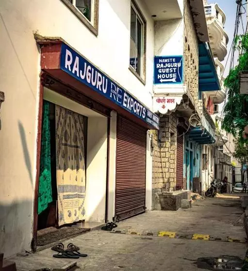 Majatalo Rajguru Guest House