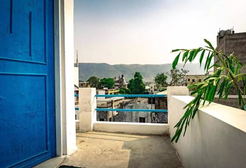 Majatalo Rajguru Guest House