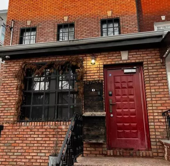 Majatalo The Waltham Private Room & Bathroom Jfk Lga 10min I 20min Manhattanpenn Station Bullet Train