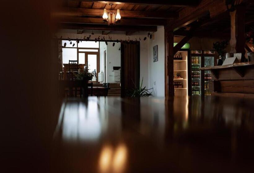 پانسیون Tihuța Retreat