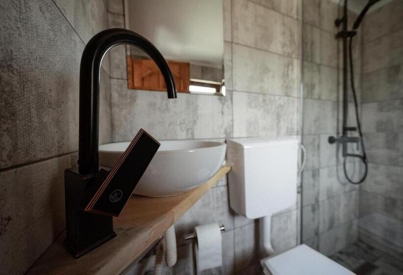 پانسیون Tihuța Retreat