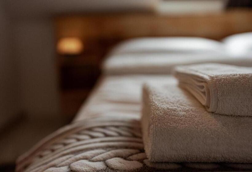 پانسیون Tihuța Retreat