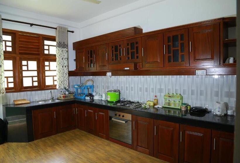 بنسيون White Villa Koggala