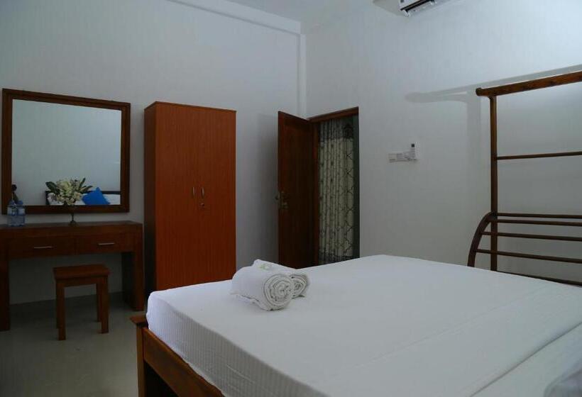 بنسيون White Villa Koggala