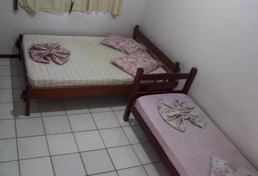 Retkeilymaja Pousada Oliveira Guarda Do Embaú