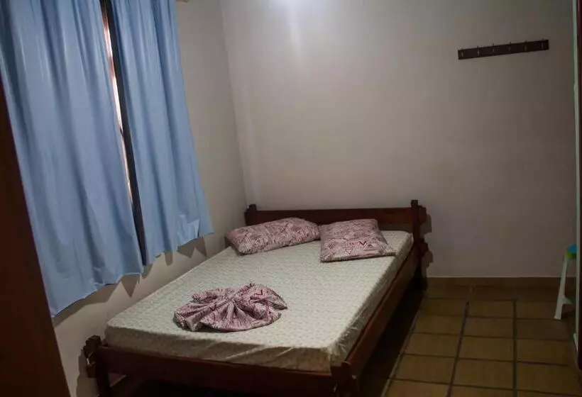 Retkeilymaja Pousada Oliveira Guarda Do Embaú