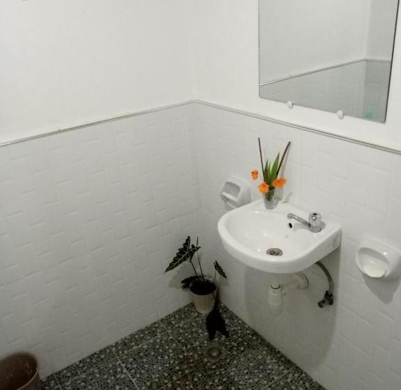 צימר Balai Ko Beach & Cottages