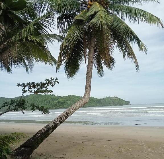 צימר Balai Ko Beach & Cottages